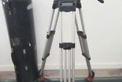 Location tete fluide sachtler S25 + grande branche, petites branche et base.