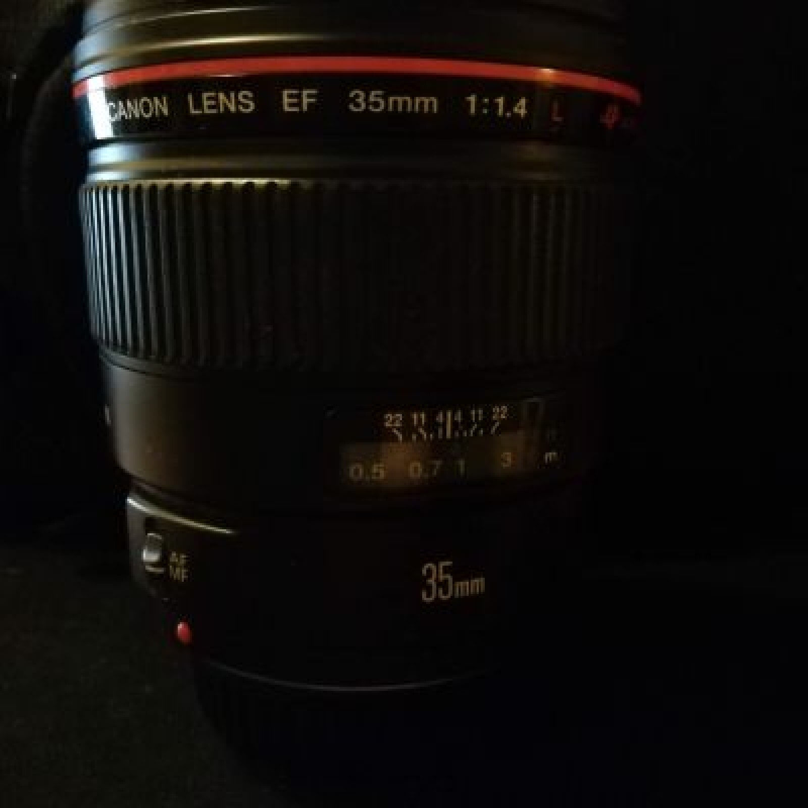 Canon EF 35mm f/1,4 L USM - Photo 1 sur 1