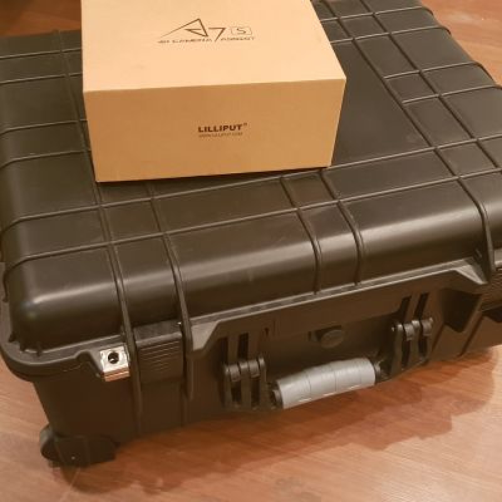 DJI Ronin M + Moniteur (Liliput A7s) - Photo 2 sur 3