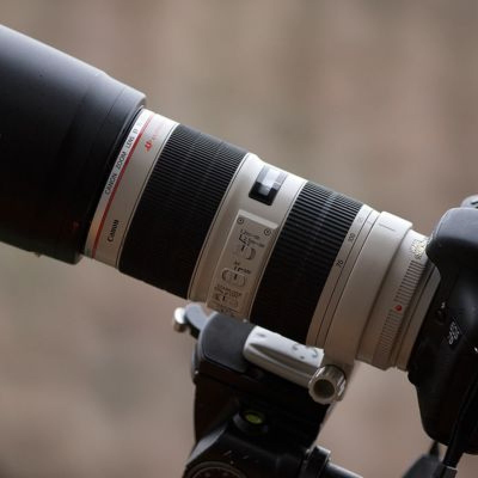 Canon EF 70-200 mm f/2,8L IS II USM - Photo 1 sur 3