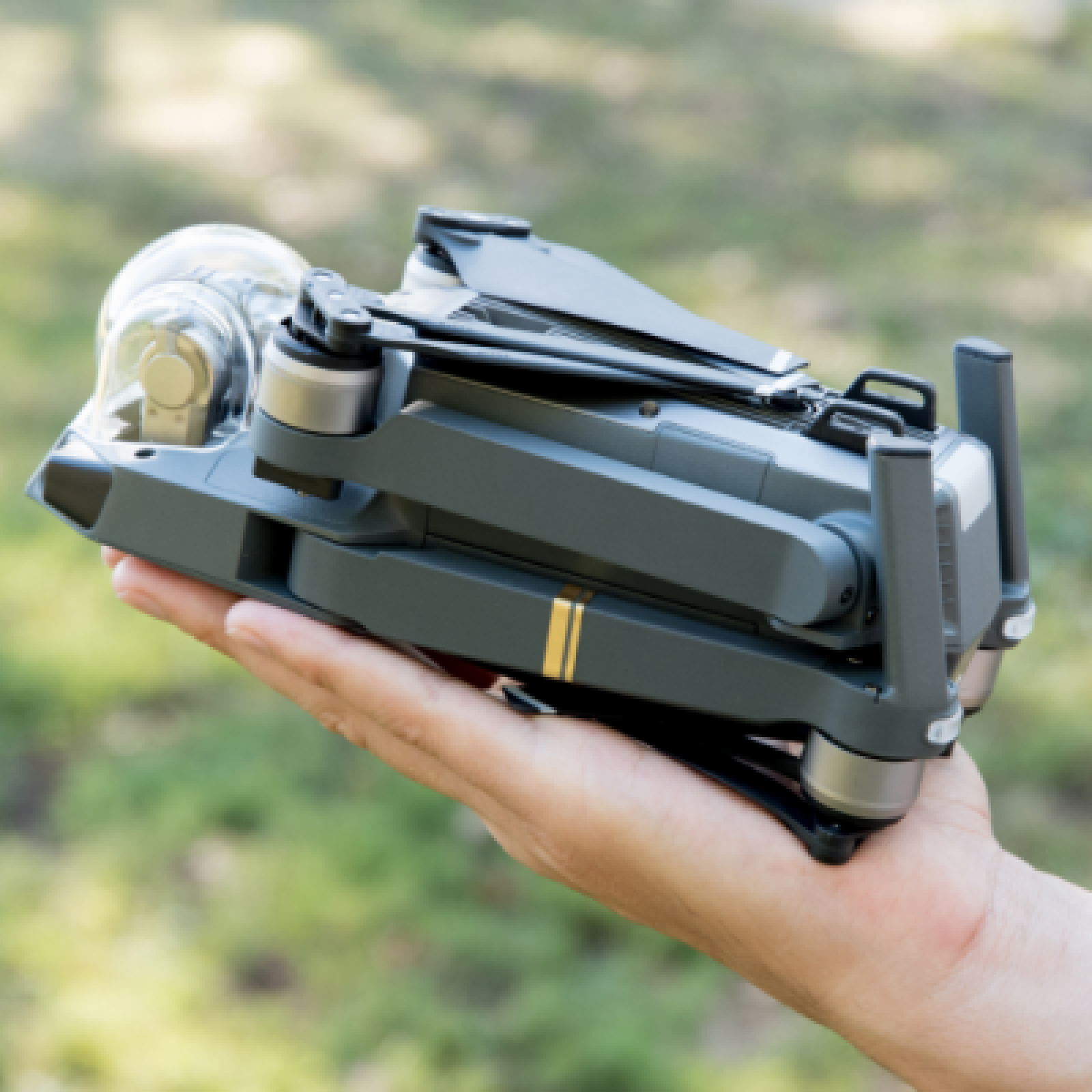 Drone DJI Mavic Pro + 4 batteries + housse transport - Photo 2 sur 3