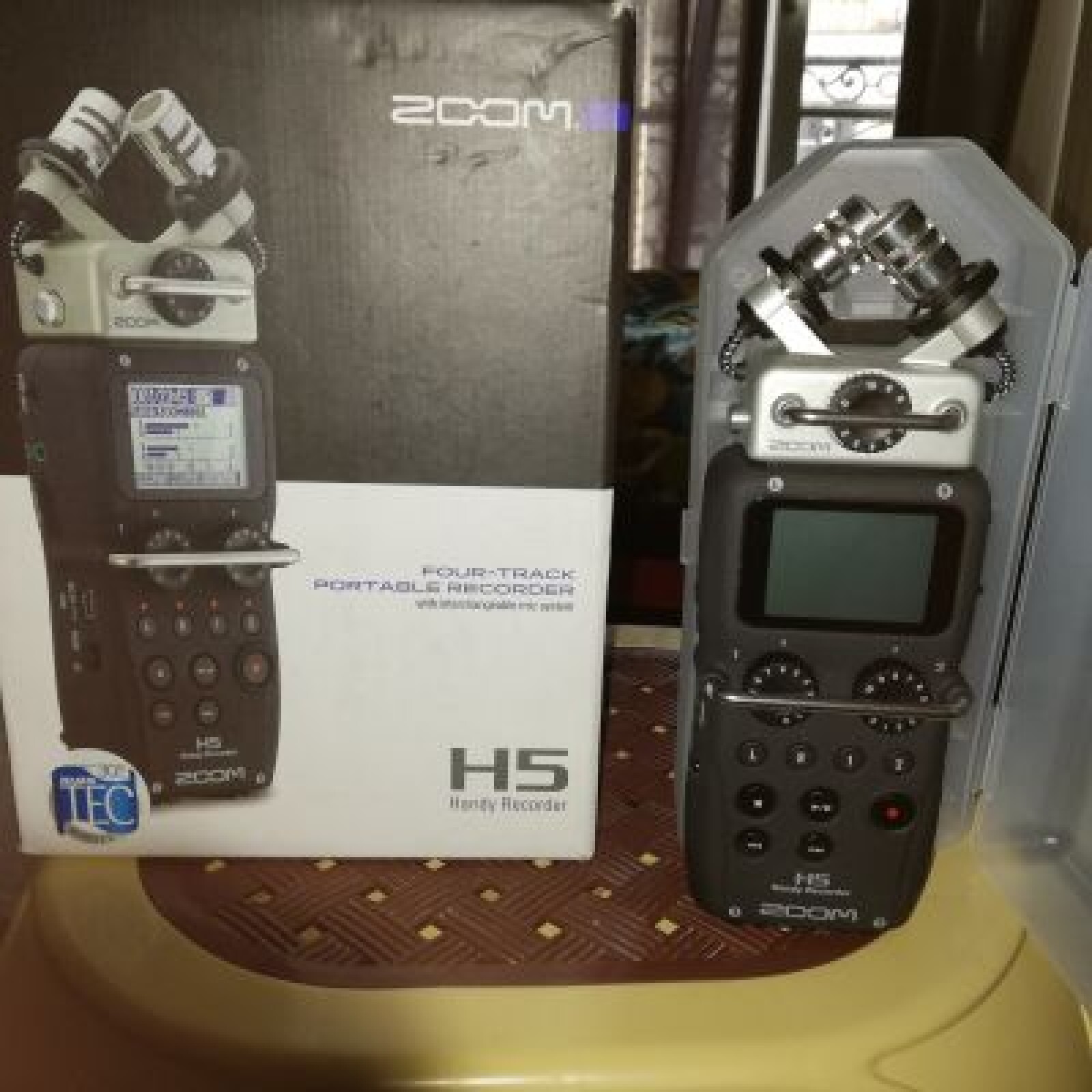 Zoom H5 enrrgistreur - Photo 2 sur 2