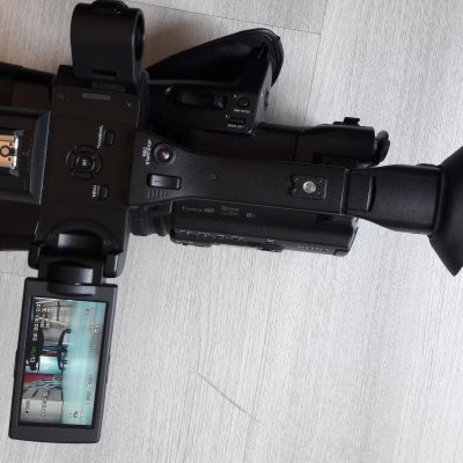 Caméra 4K / Full HD - SONY PXW-Z150 - Photo 4 sur 5