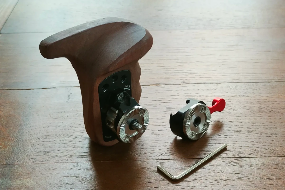 Location Smallrig Poignée Gauche en bois Arri Rosette 1891 Gauche - Lightyshare