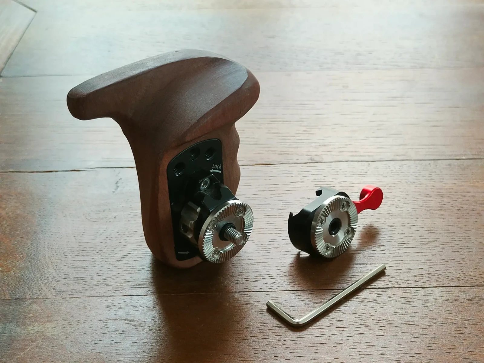 Smallrig Poignée Gauche en bois Arri Rosette 1891 Gauche - Photo 1 sur 1