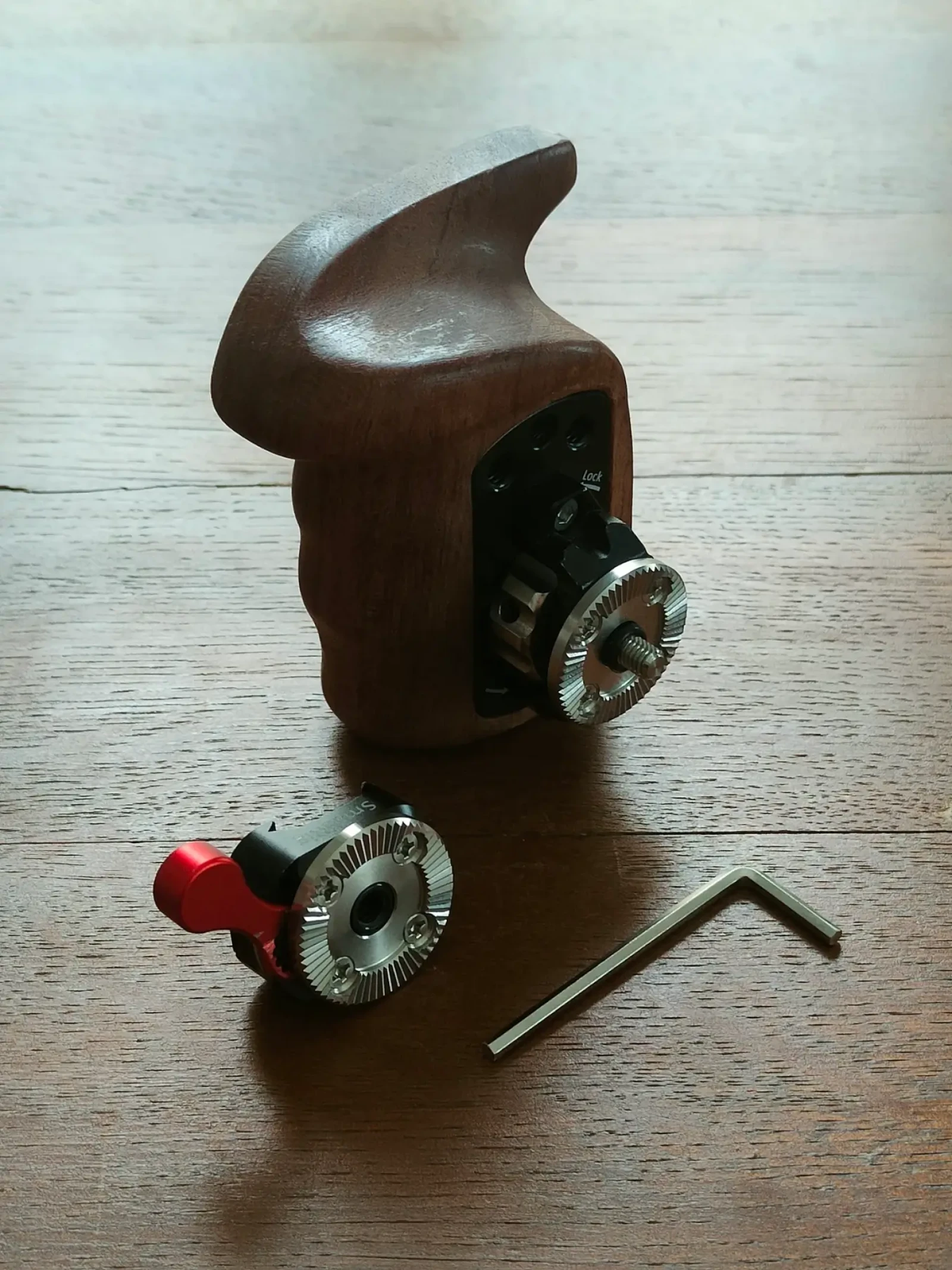 Smallrig Poignée Gauche en bois Arri Rosette 1891 Droite - Photo 1 sur 1