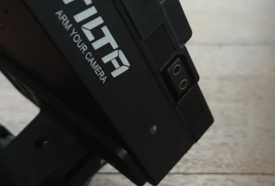 Location TILTA Universal Battery Plate