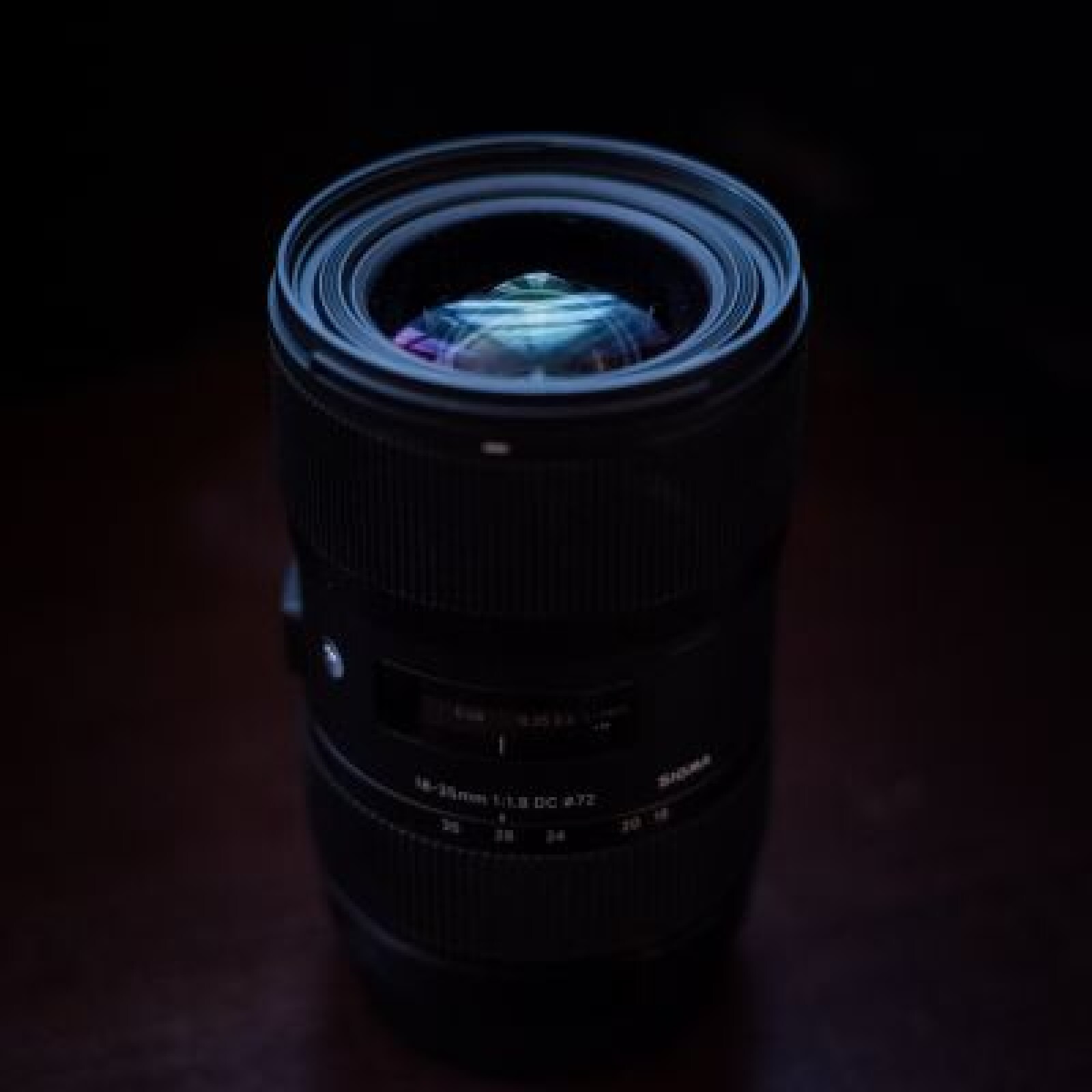 Zoom 18-35mm f/1.8 Sigma ART (EF mount + adaptateur Sony E) - Photo 2 sur 4