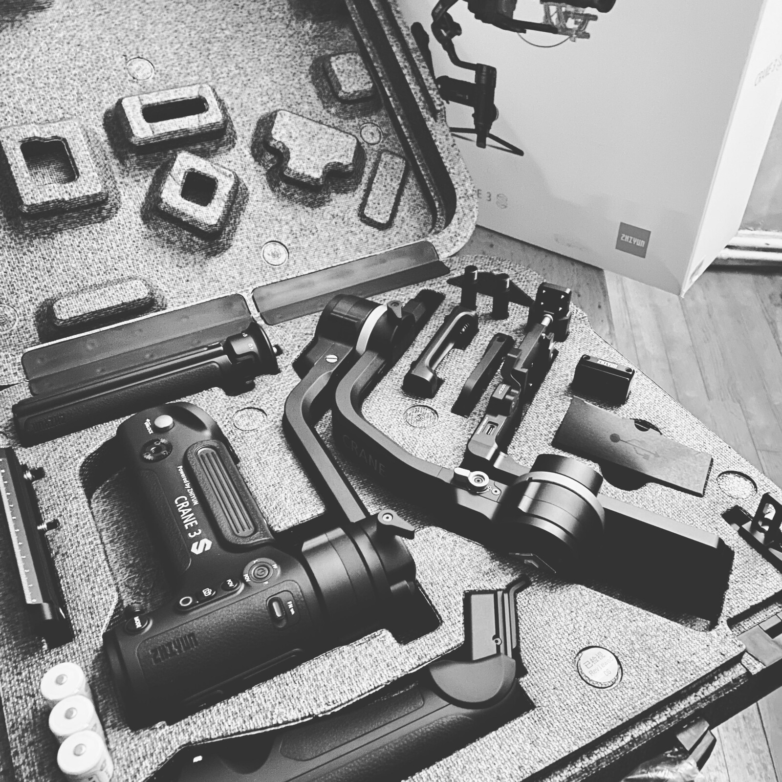 Gimbal Zhiyun Crane 3S - Photo 1 sur 2