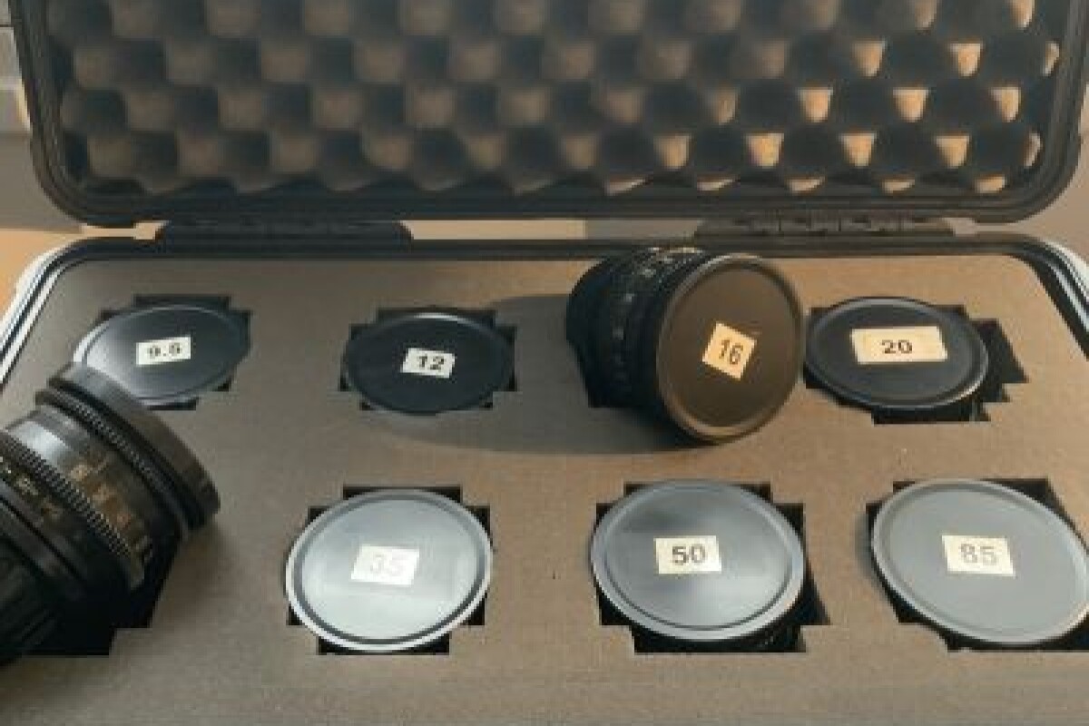 Location Série d'optique SUPER16 T1.3 Elite - Lightyshare