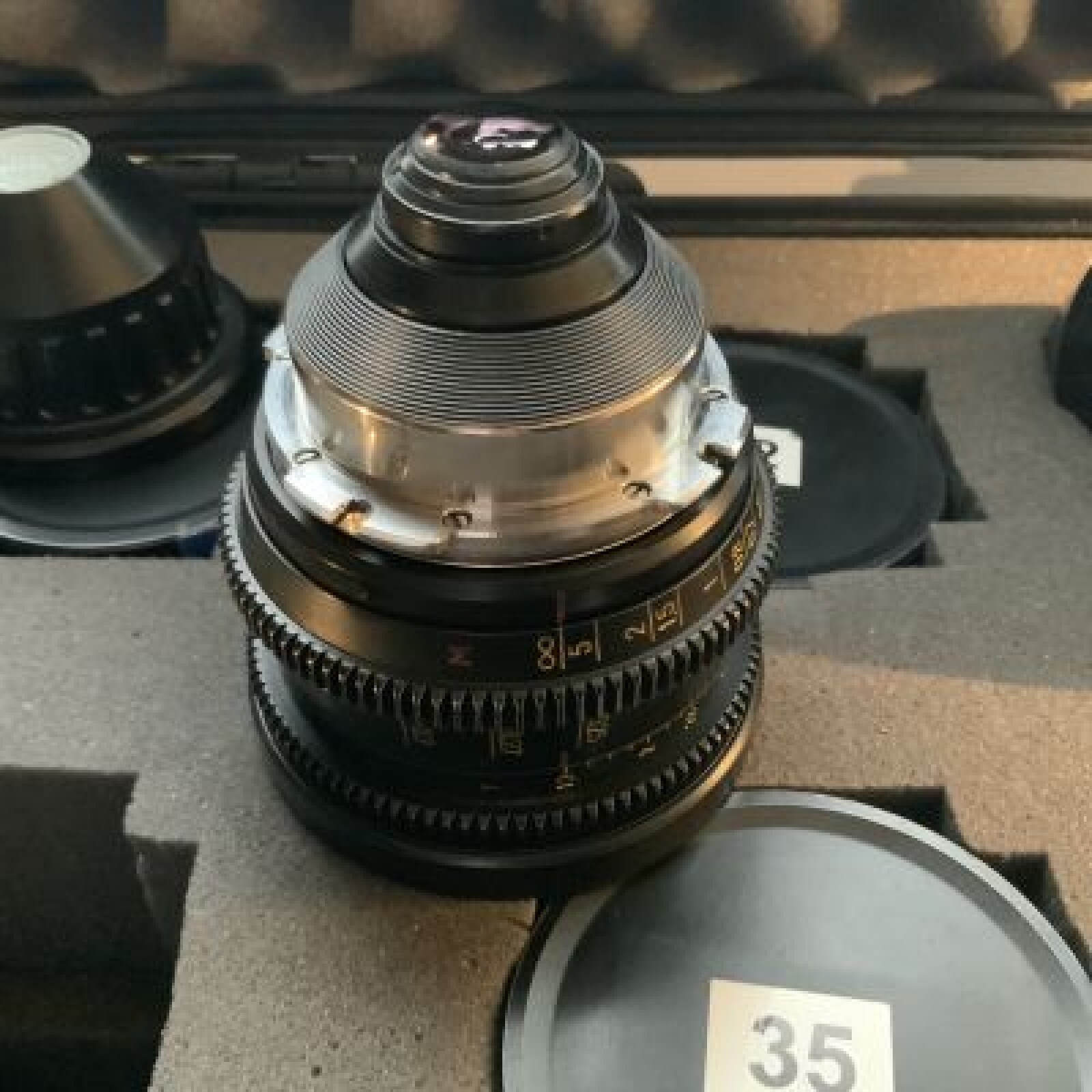 Série d'optique SUPER16 T1.3 Elite - Photo 2 sur 4