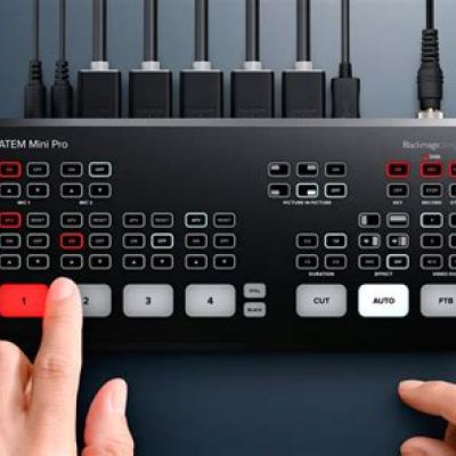 Blackmagic ATEM Mini Pro - Photo 2 sur 3