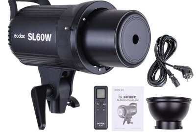 Location Projecteur LED Godox SL60W + Softbox Neewer 90cm