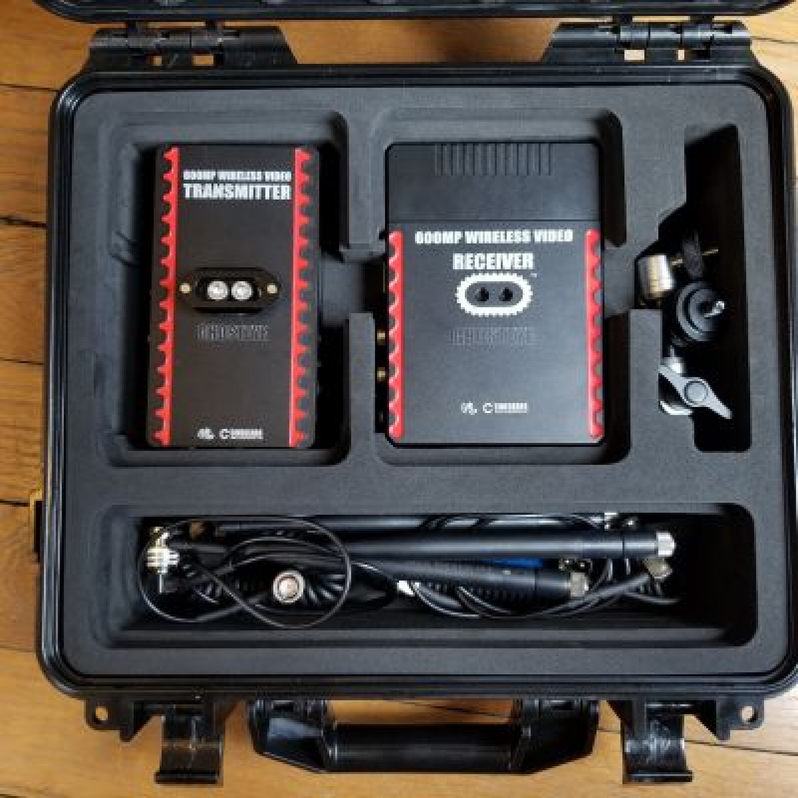Transmetteur Vidéo CINEGEARS 600MP - Photo 1 sur 5