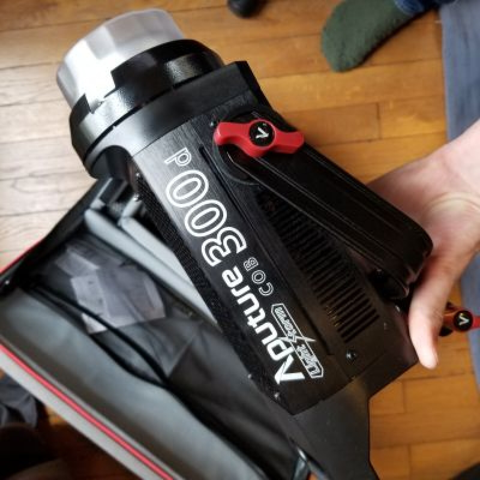 Aputure Lightstorm 300D - Photo 1 sur 5