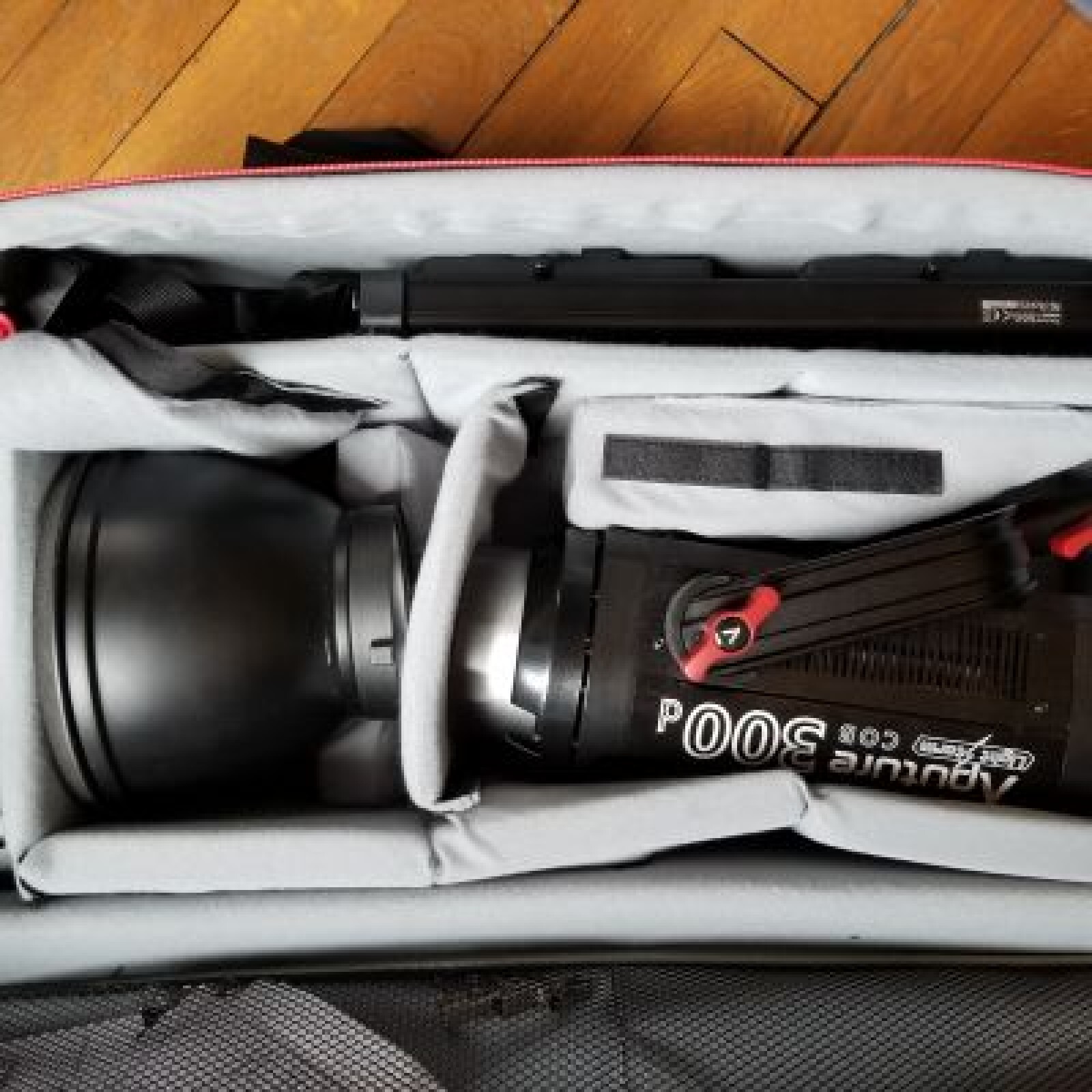 Aputure Lightstorm 300D - Photo 5 sur 5