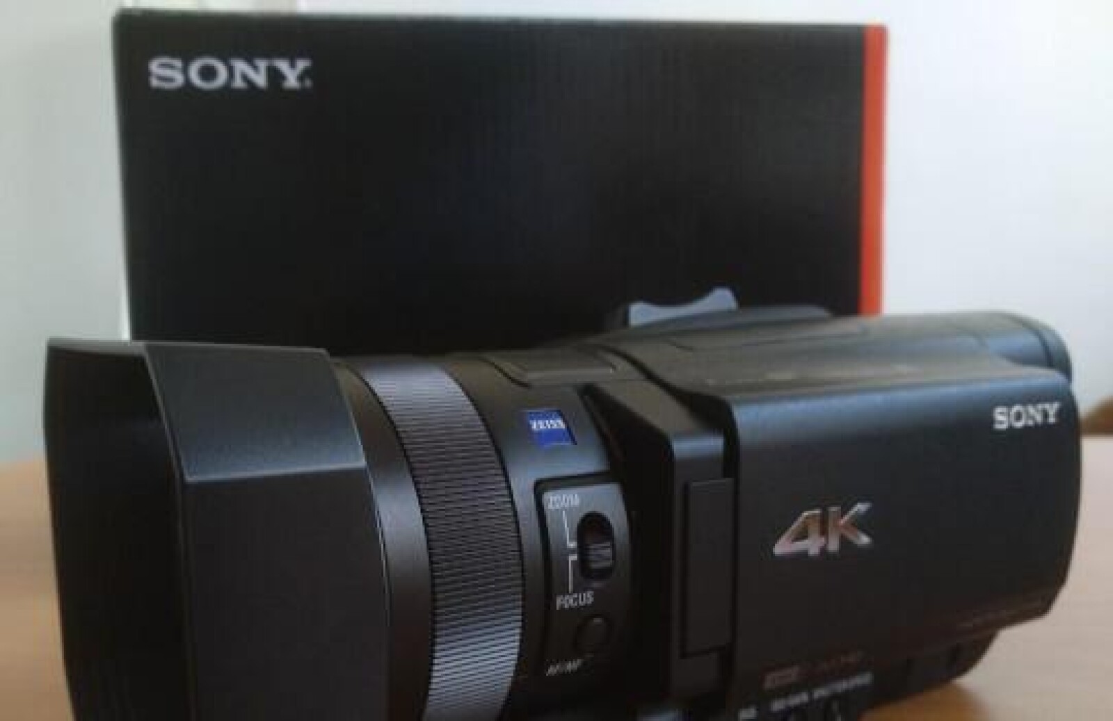 Caméscope FDR-AX700 - Photo 1 sur 1