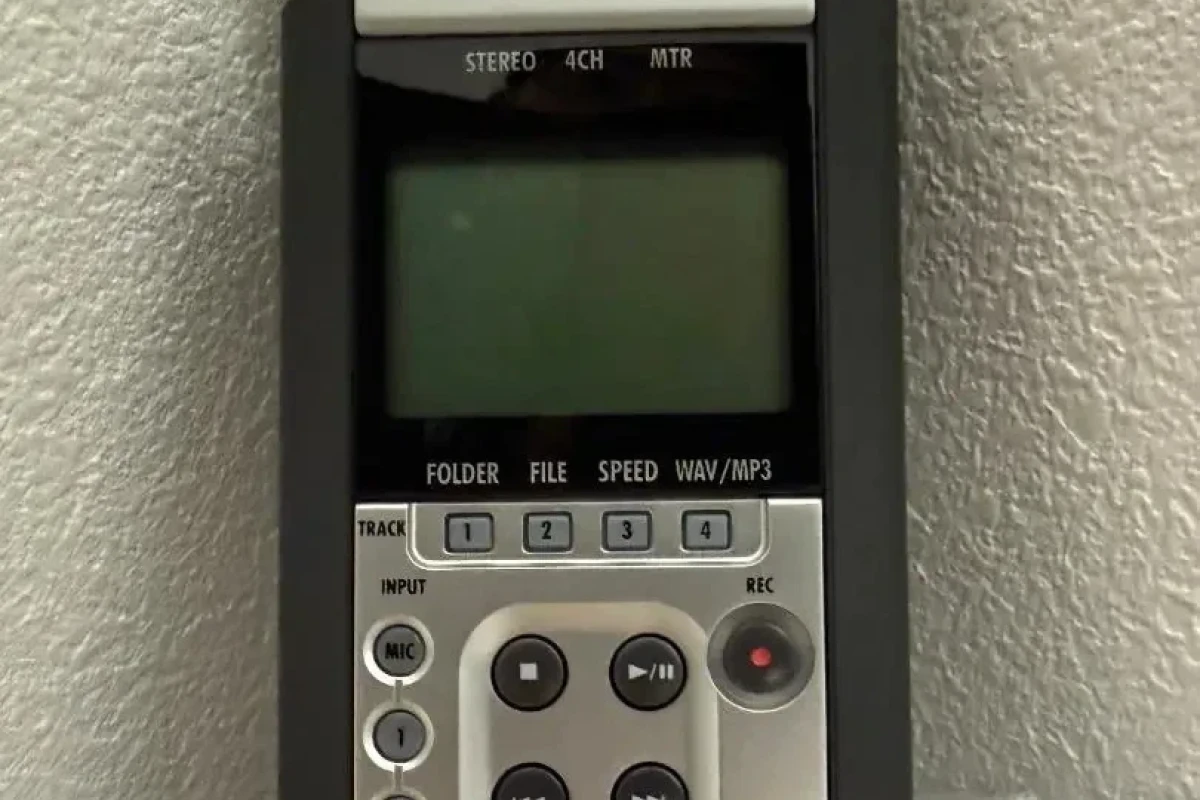 Location Zoom H4n - Lightyshare