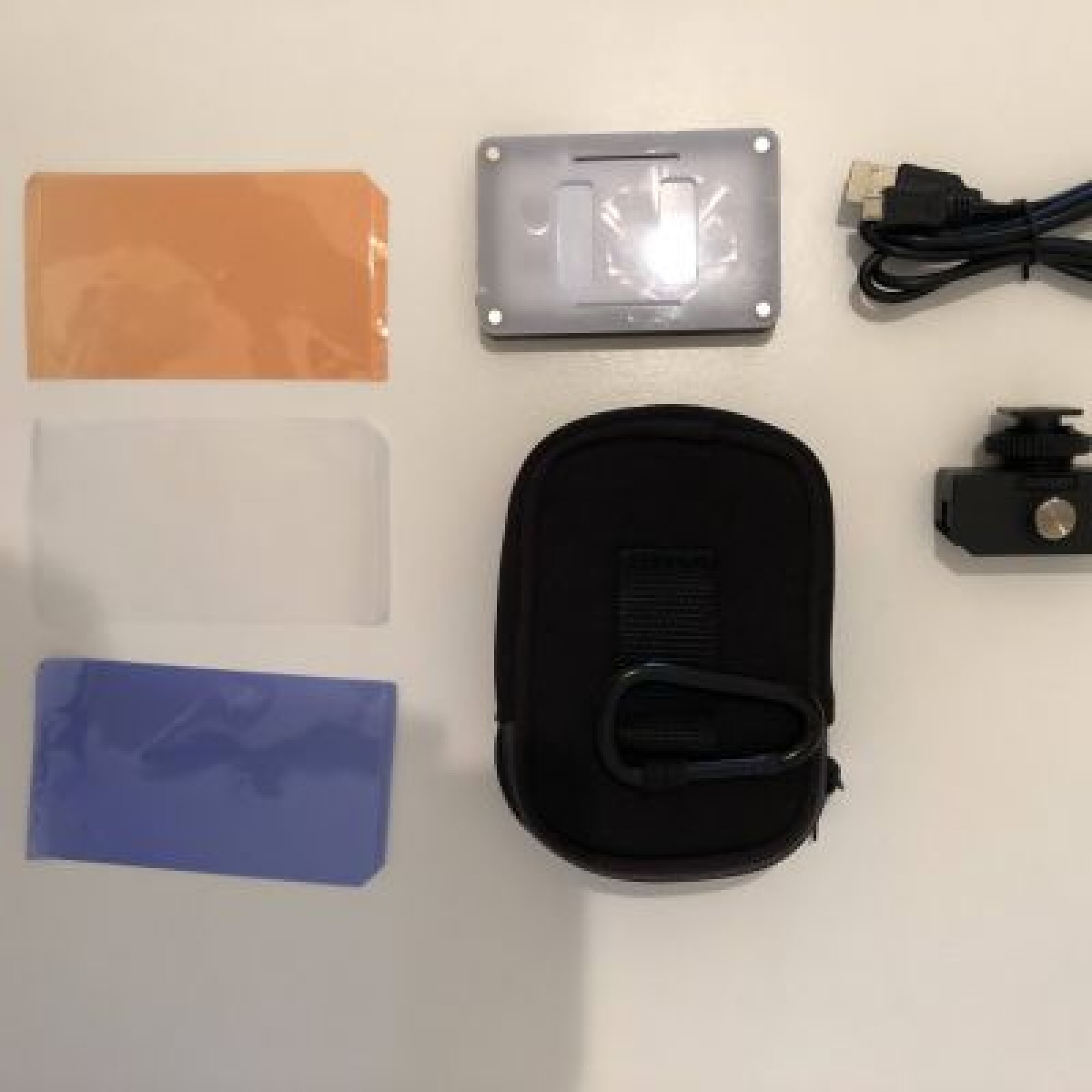 Mini panneau LED Aputure - Photo 1 sur 1