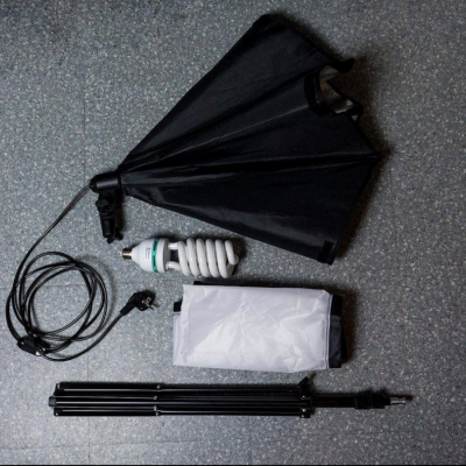 700 W Photographie 24 " - Photo 2 sur 4