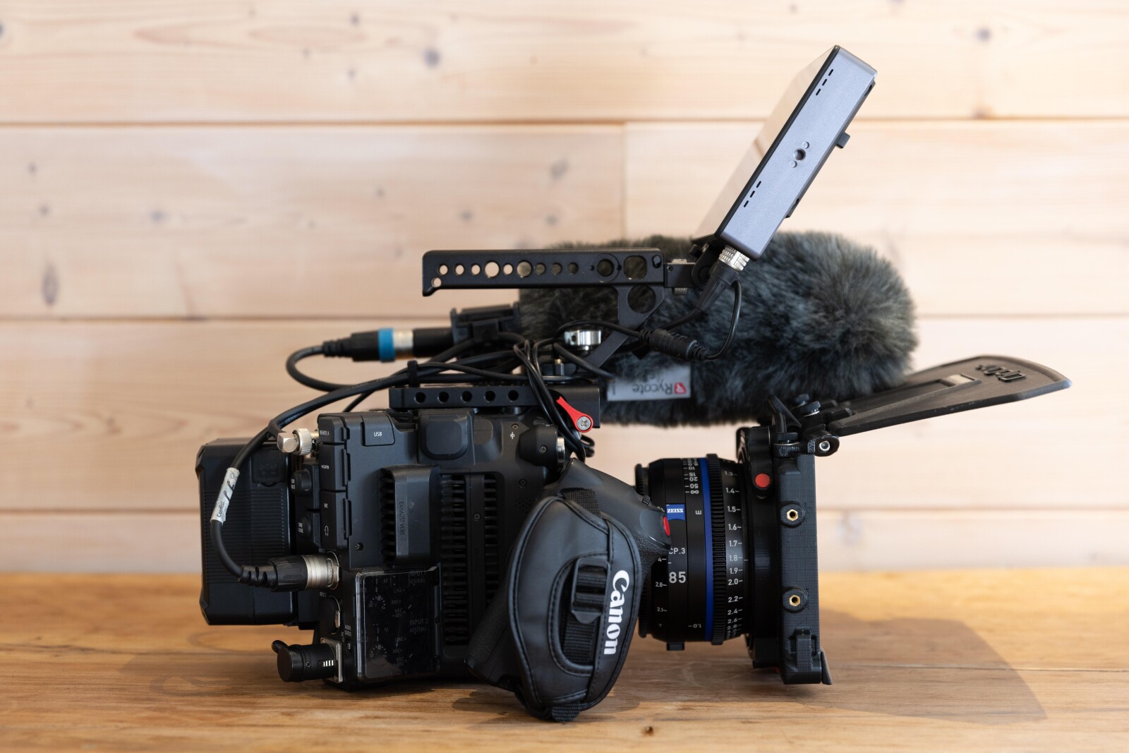 Canon C300 mark 3 - kit - Photo 3 sur 6