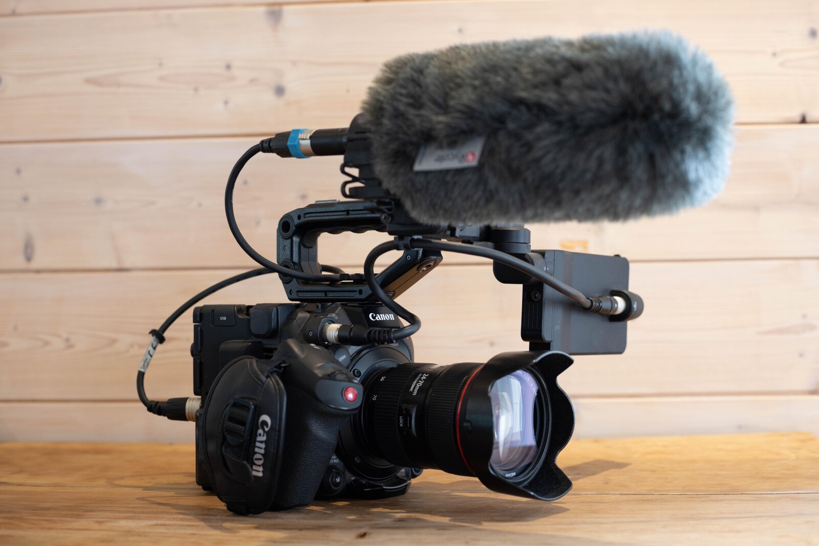 Canon C300 mark 3 - Photo 2 sur 3