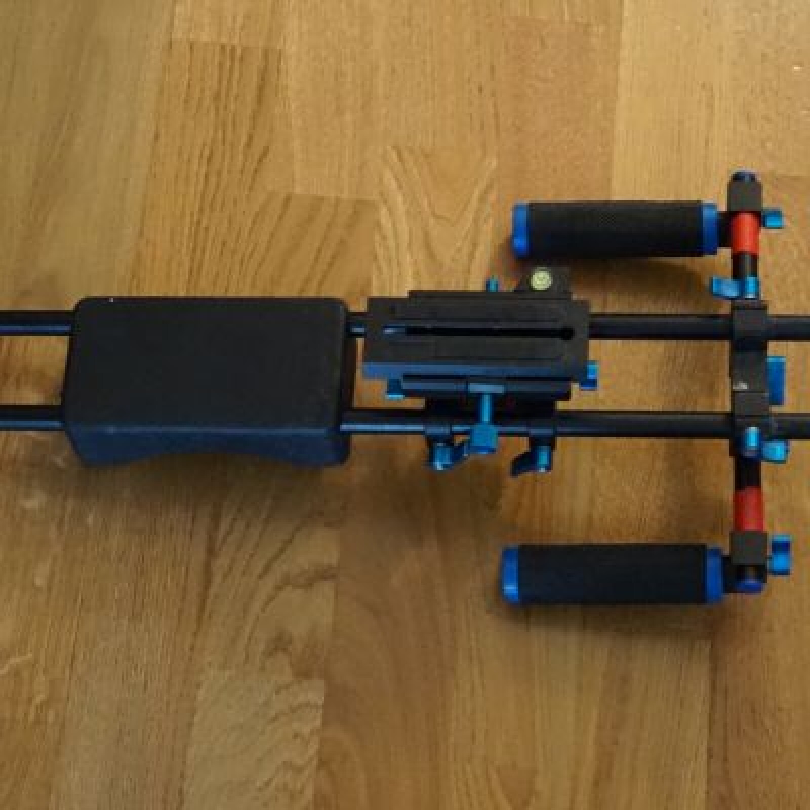 Stabilisateur épaule / Neewer - Photo 1 sur 1