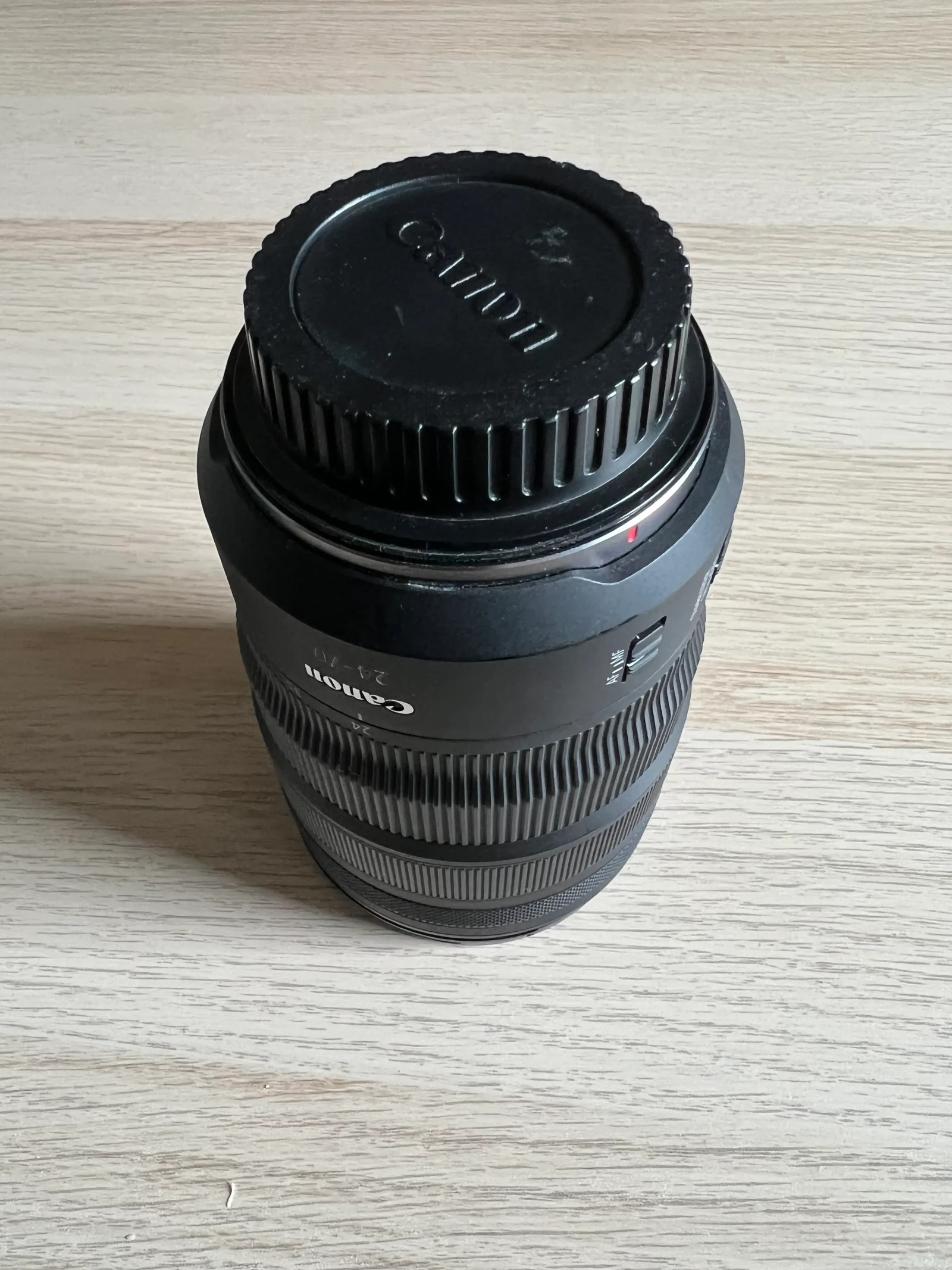 Canon RF 24-70mm f/2.8 L IS USM - Photo 1 sur 4