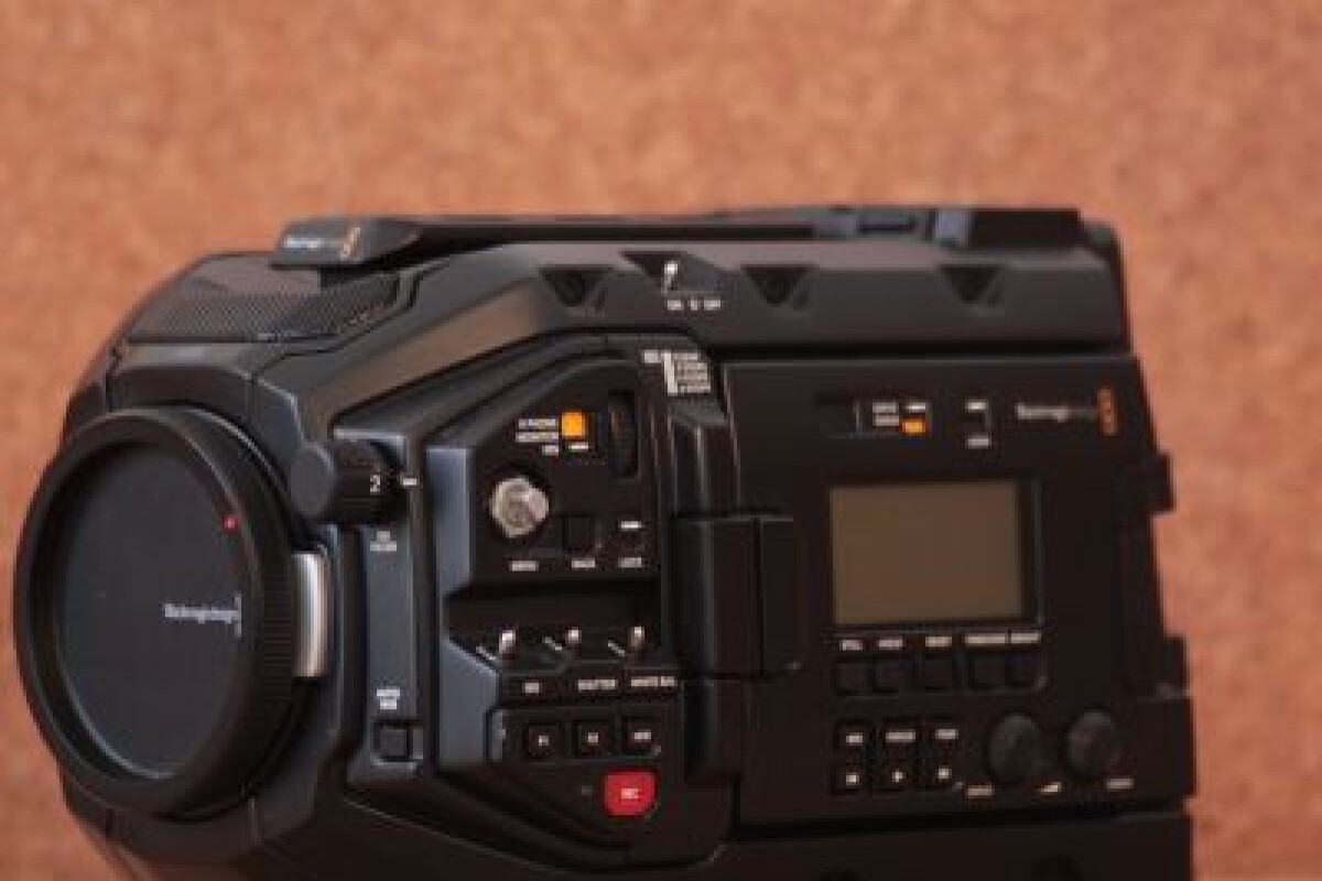 Location BLACKMAGIC URSA (monture EF ou PL) - Lightyshare