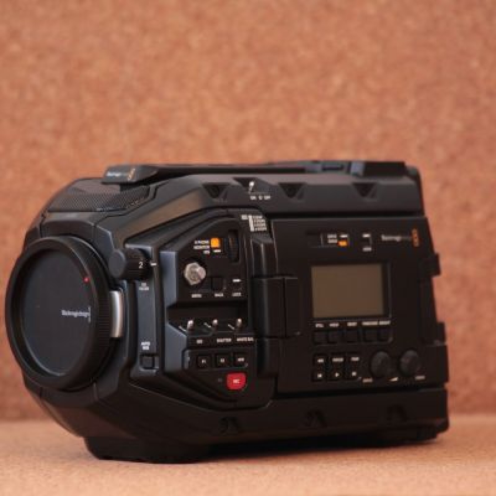 BLACKMAGIC URSA (monture EF ou PL) - Photo 1 sur 5