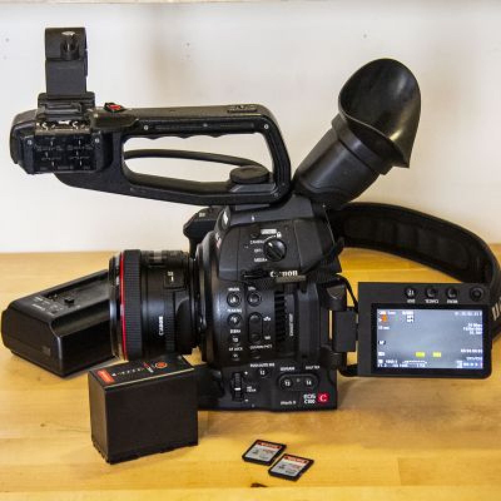 Canon C100 MkII à  louer - Le meilleur compromis - Photo 1 sur 4