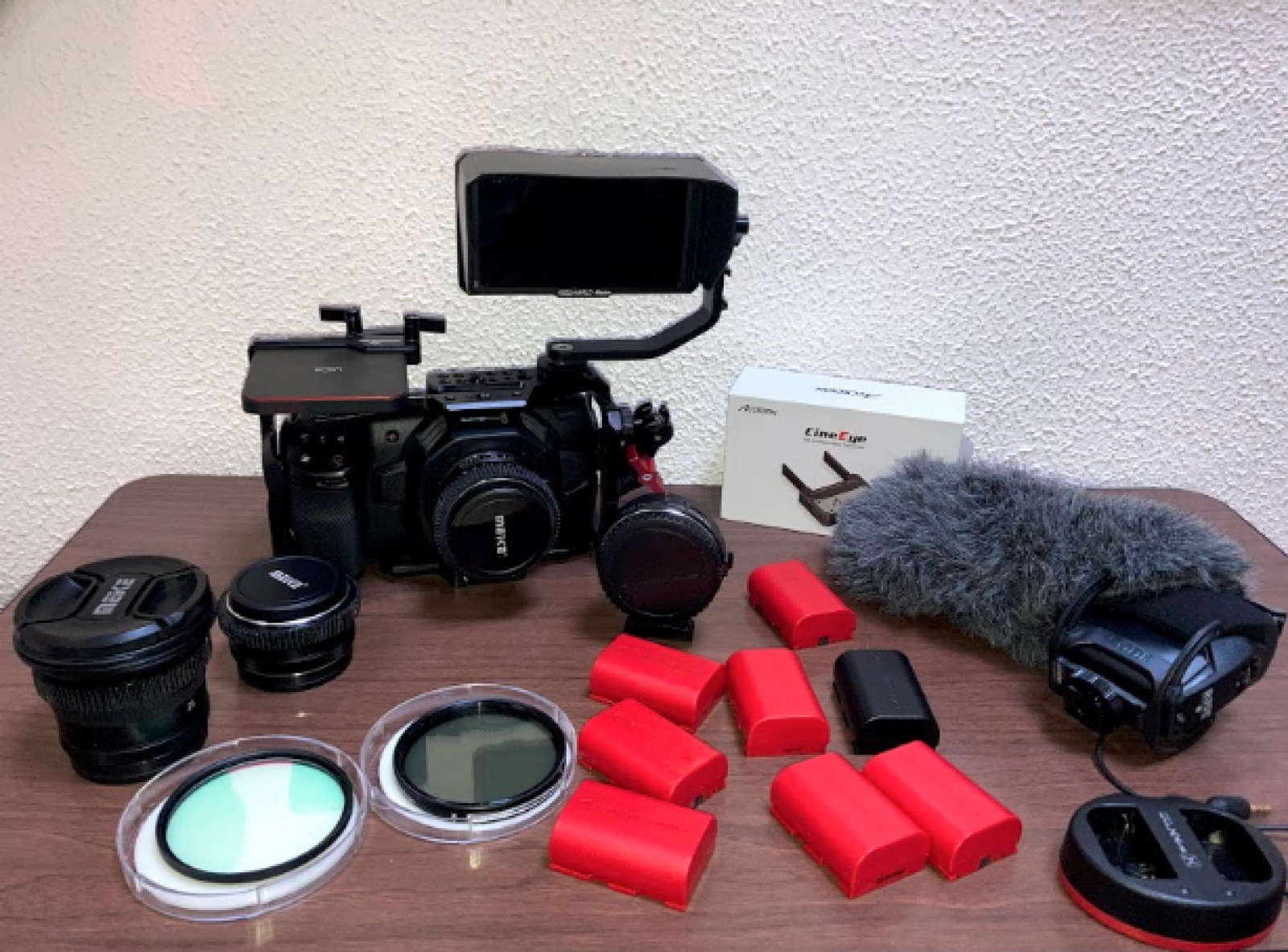 BMPCC4K Kit prêt à tourner caméra BLACKMAGIC 4K et optiques - Photo 1 sur 1