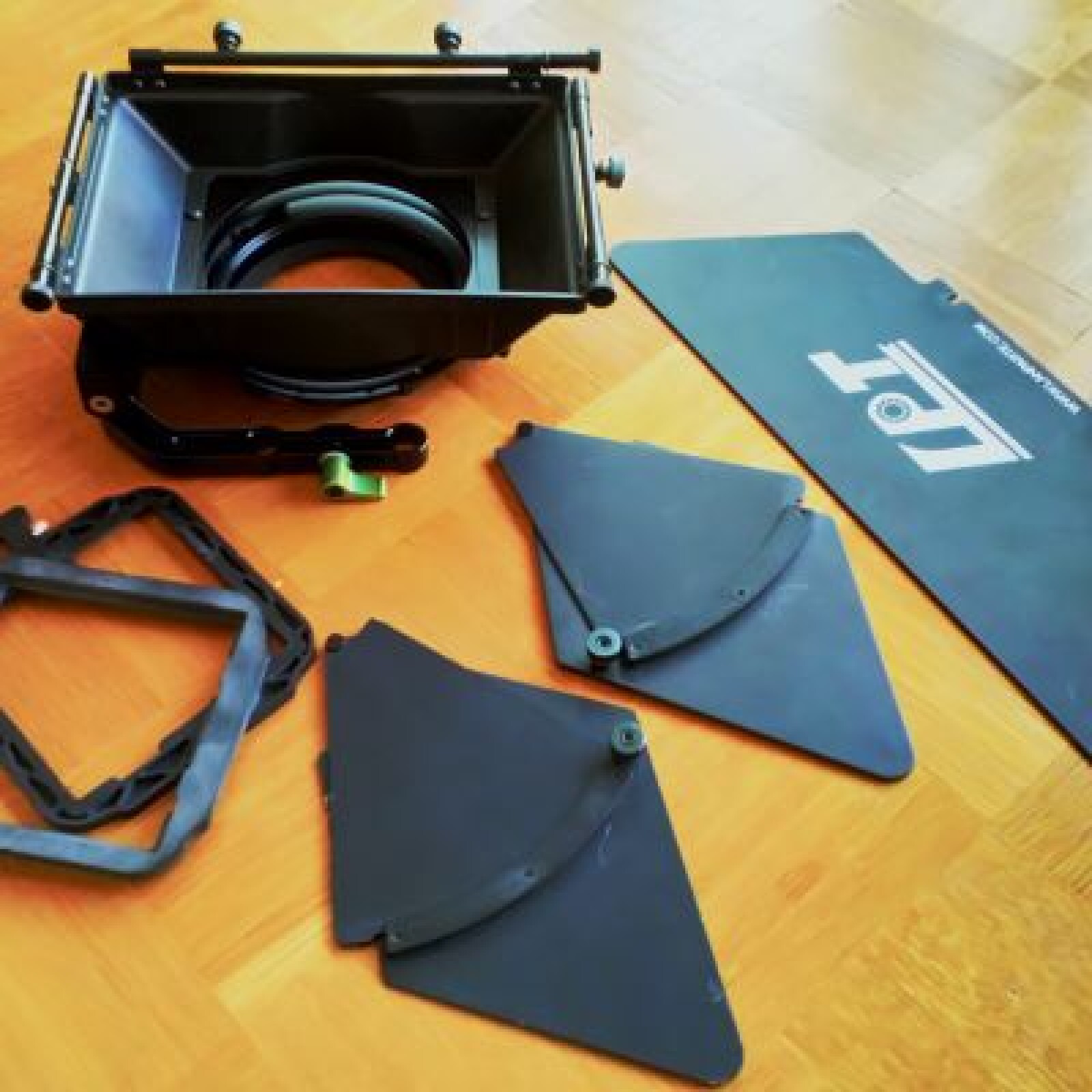 Deux unités de tournage avec opérateur (Sony F3 & Alpha 7s) - Photo 4 sur 5