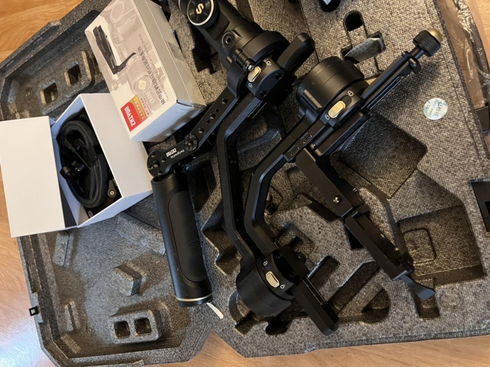 Zhiyun Crane 2S Pro Combo - Photo 1 sur 5