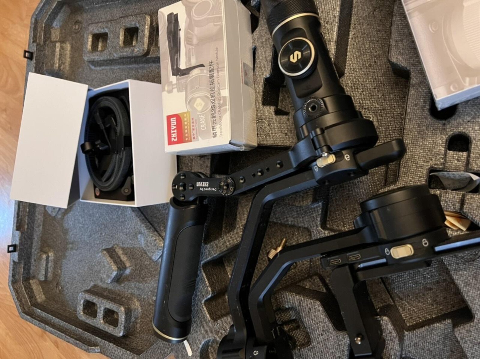Zhiyun Crane 2S Pro Combo - Photo 3 sur 5
