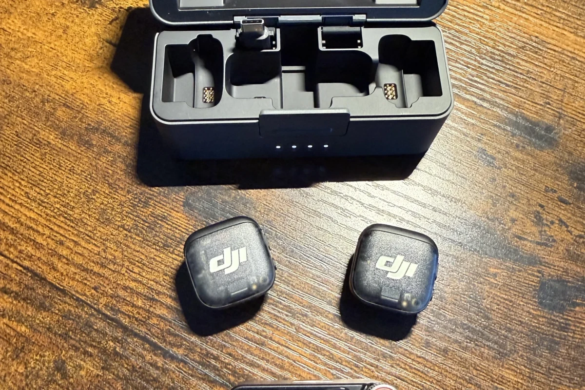 Location DJI Mic 3 (2 TX + 1 RX + Charging Case) - Lightyshare