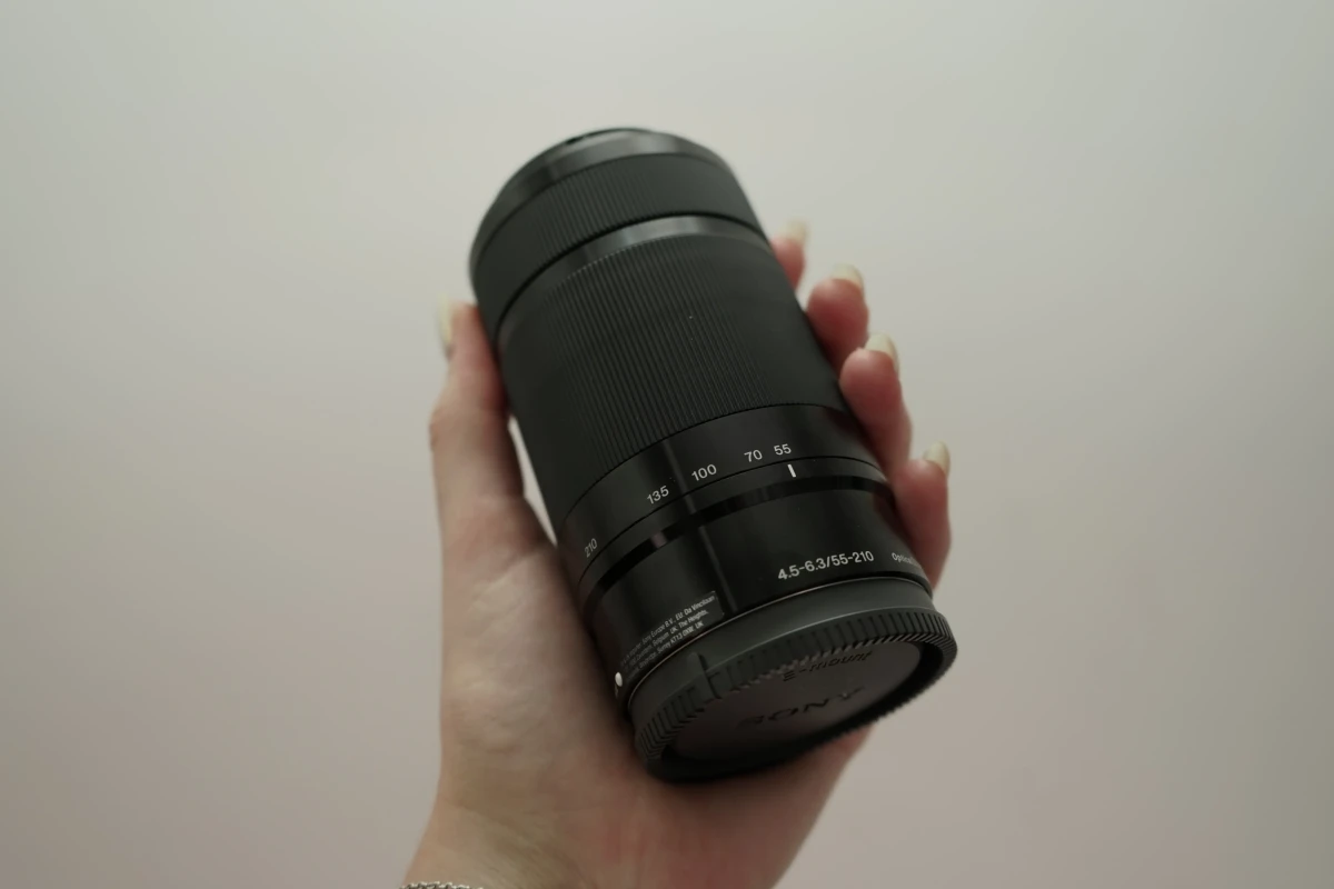 Location Sony 55-210 mm F4.5-6.3 - Monture E APS-C - SEL-55210BQ - Lightyshare