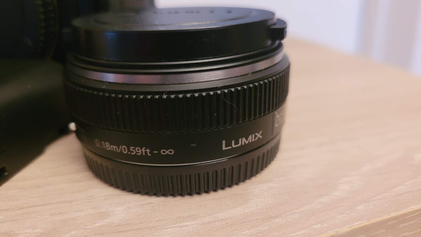 pack panasonic gh4r - 12-60mm f3.5 + 14mm f2.5 + sigma 16mm f1.8, 2 batteries et 1 carte 64go - Photo 4 sur 5
