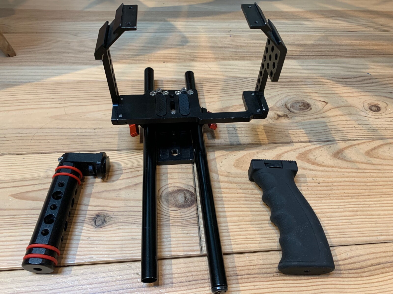 Cage pour DSLR - Sony - Panasonic  - Photo 1 sur 3