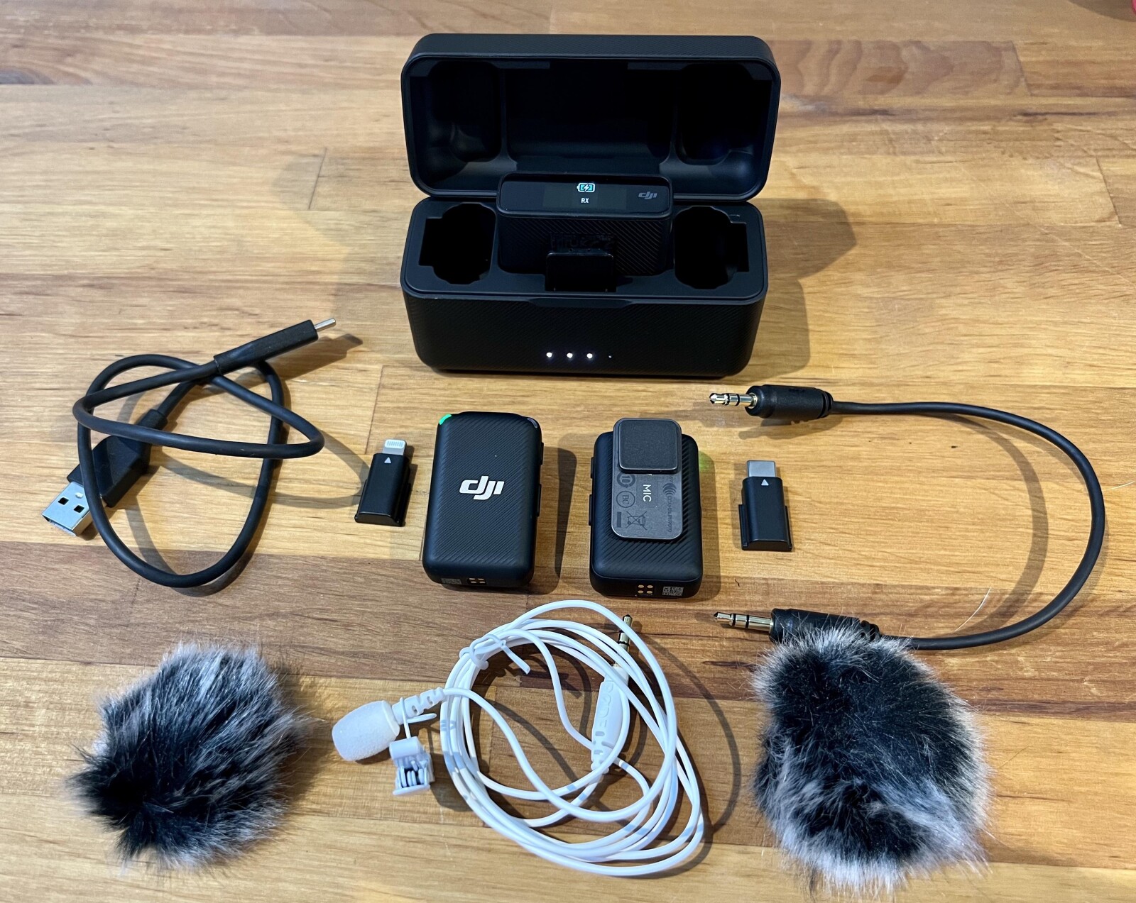 DJI MIC // 2 micro HF + 1 lavallière Röde blanc - Photo 1 sur 2