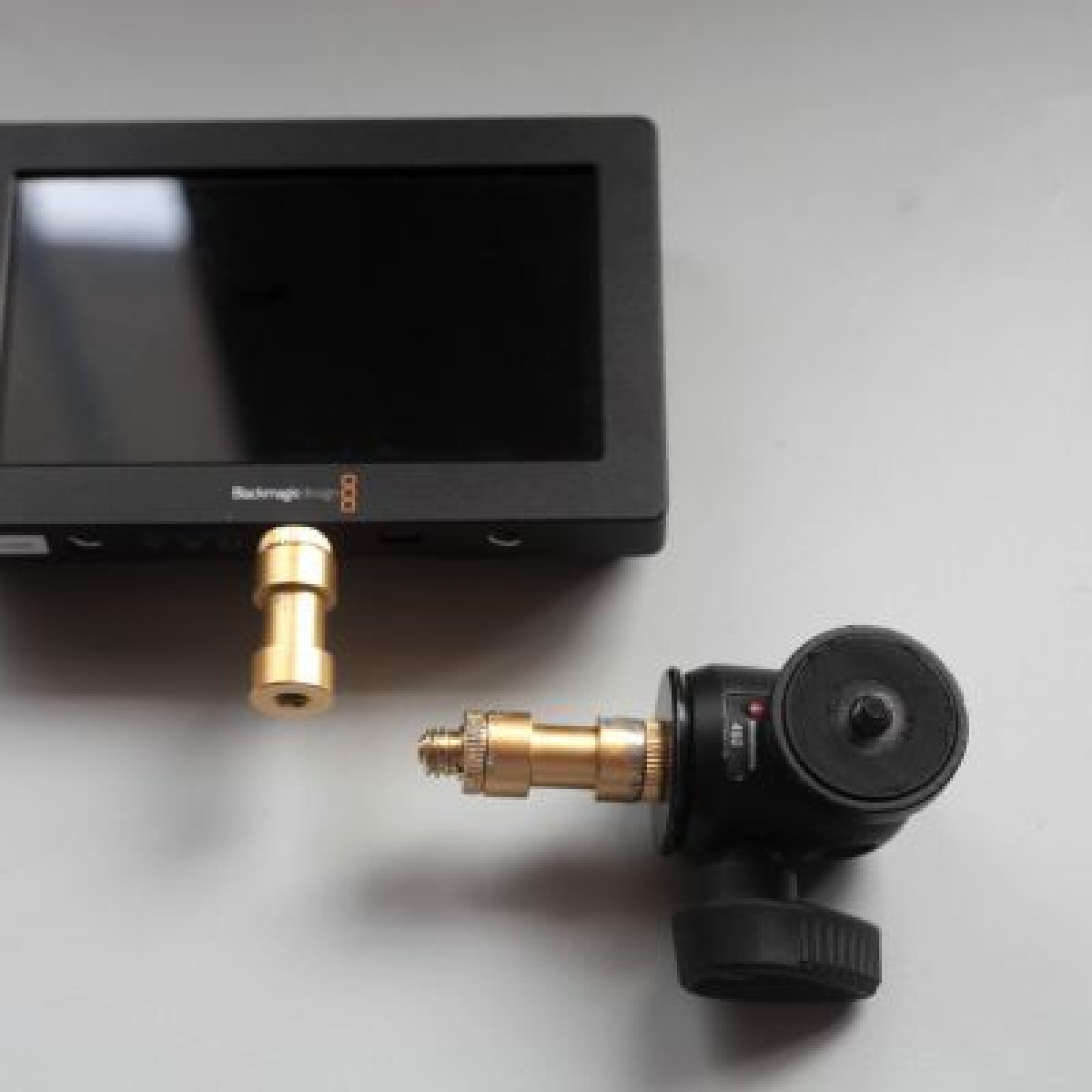 Pack BlackMagic Cinema Camera 2.5K - Photo 3 sur 5