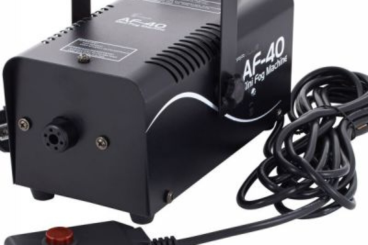 Location Stair­ville AF-40 Mini Fog Machine + Liquide à fumée. - Lightyshare