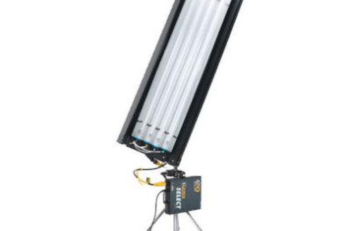 Location Kino Flo 4 tubes 120cm - Lightyshare
