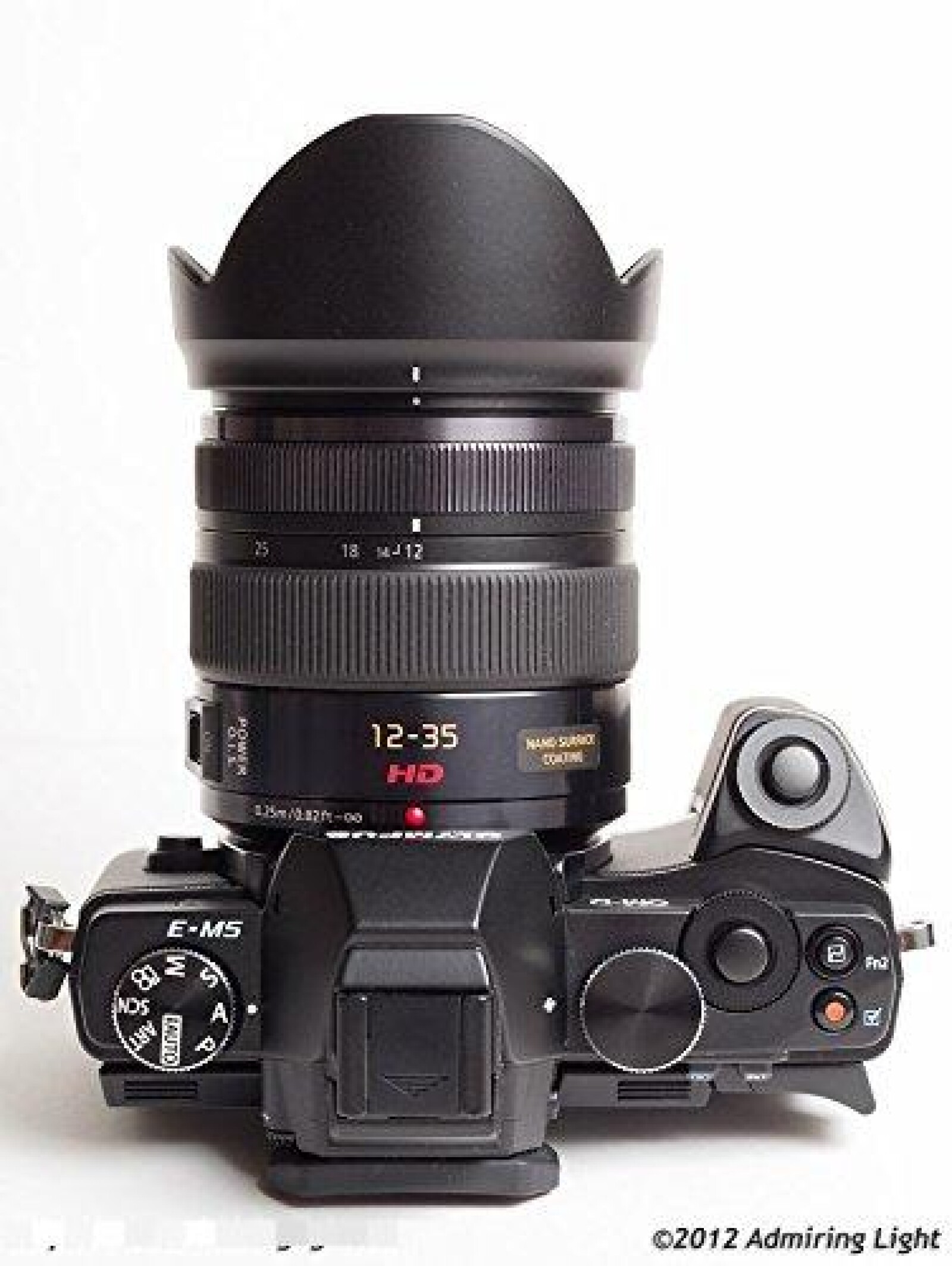 GH4 + objectif +SD + batteries et chargeur - Photo 4 sur 6