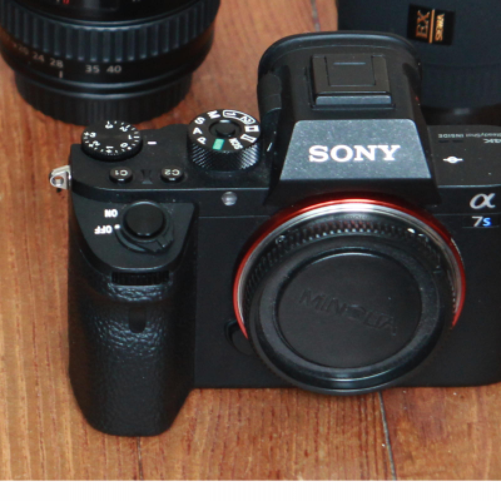 Pack tournage sony A7SII / trépied / micro cravate ou canon - Photo 1 sur 5