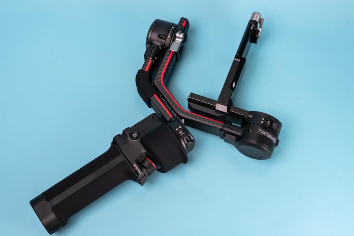 Location Stabilisateur DJI Ronin RS 2 Pro Combo Noir - Lightyshare