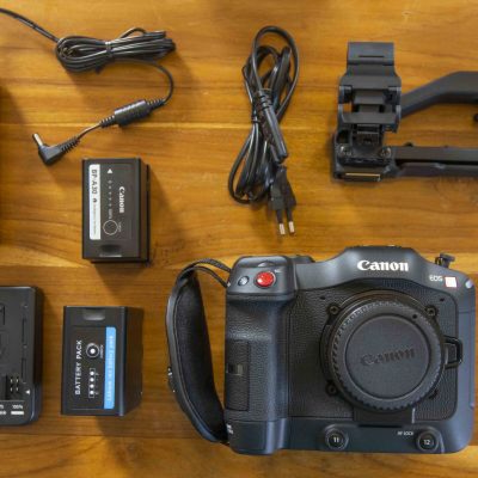 CANON EOS C70 #basic - Photo 1 sur 5