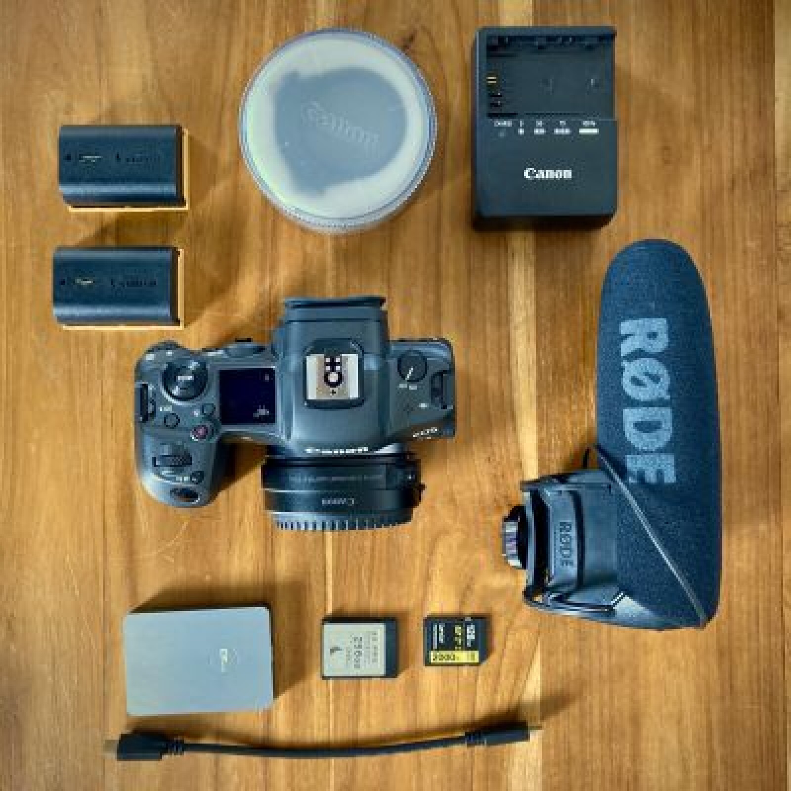 Canon EOS R5 - Photo 2 sur 4