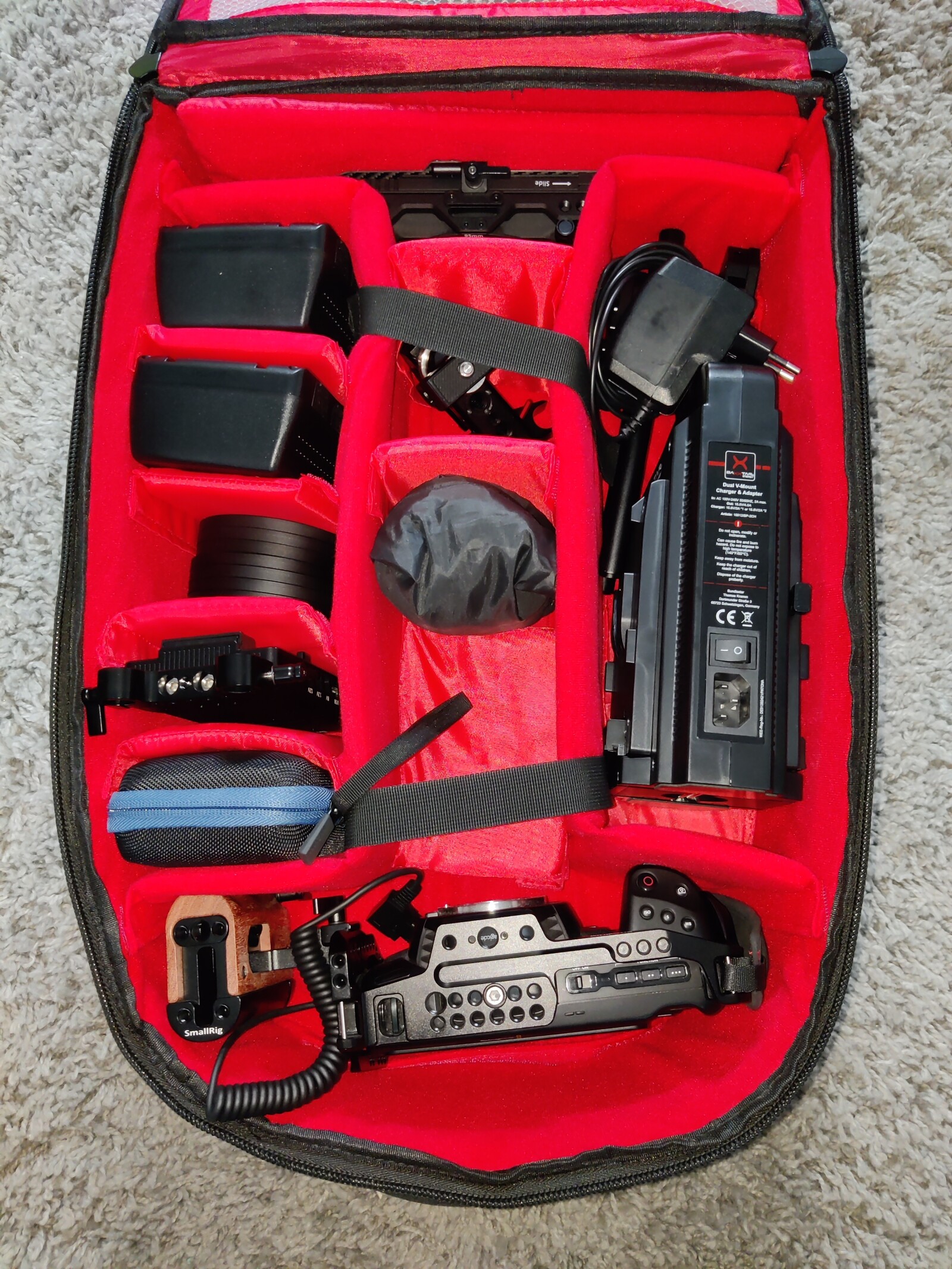 BMPCC 4k - Kit tournage + valise transport - Photo 2 sur 7