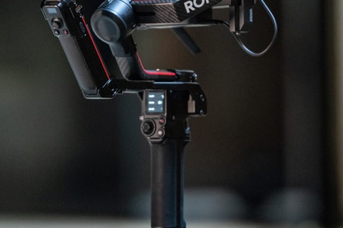 Location Dji Ronin RS2 Pro stabilisateur Combo avec Follow Focus Bordeaux - Lightyshare